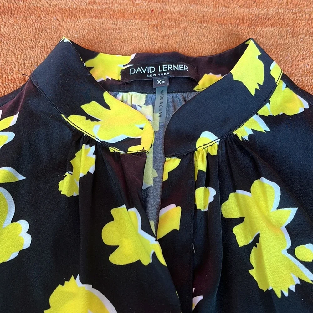 Spring blouse - Picture 2 of 5